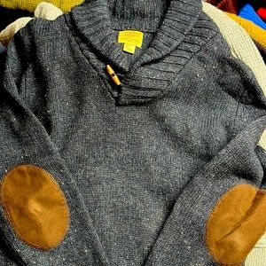 Men’s navy sweater